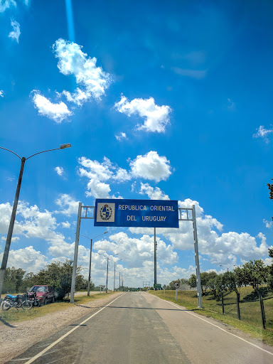 Banco Aduanas Puente Internacional General Jose Gervacio Artigas | Republica Oriental Del Uruguay