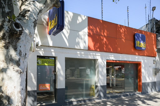 Banco Banco Itaú, Lobby De Autoservicio Goes