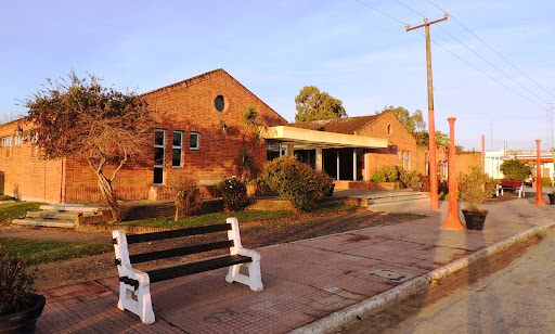 Banco Centro De Barrio - Ismael Cortinas