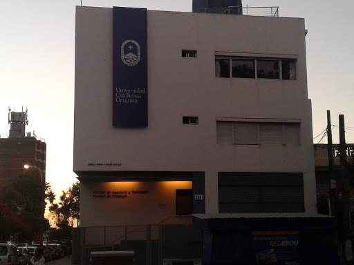Banco Edificio Mullin - Universidad Católica Del Uruguay