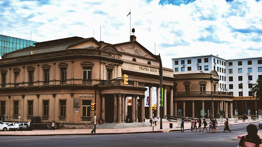 Banco Estacionamiento Teatro Solis
