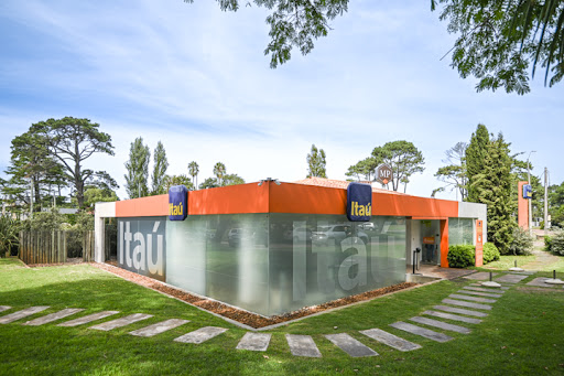 Banco Itau Bank Roosevelt