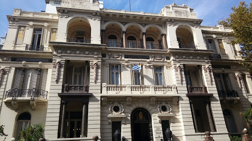 Banco Juan Pedro Fabini Square