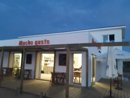 Banco La Olada Restaurant
