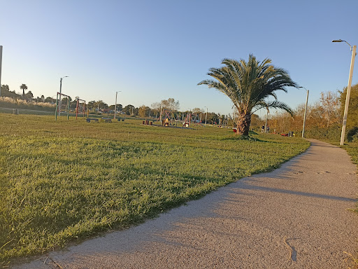 Banco Lineal Pioneros Italianos De Peñarol Park