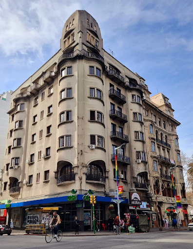 Banco Nuevo Hotel Aramaya