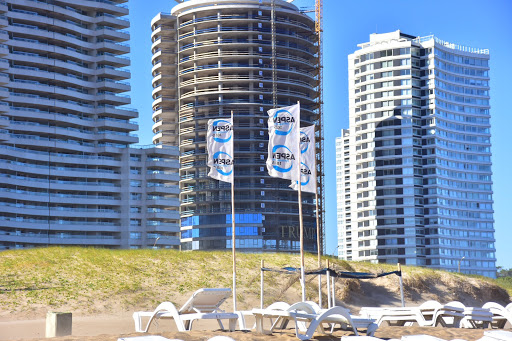 Banco Parada 8 Brava Beach