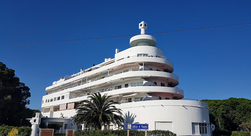 Banco Planet Building