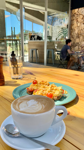 Banco Proa Café & Bakery