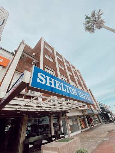 Banco Punta Del Este Shelton Hotel