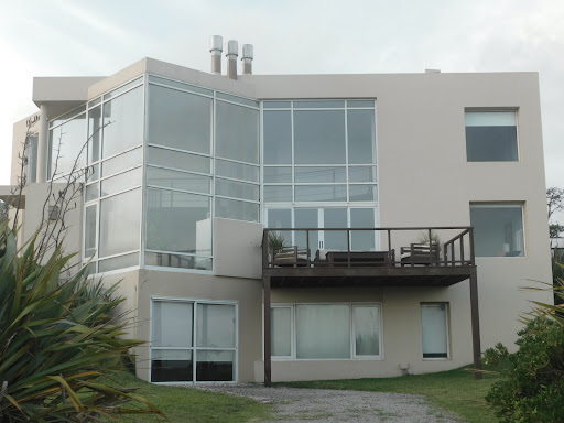 Banco Sauce De Portezuelo Beach