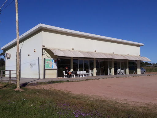 Banco Terminal De Ómnibus De Punta Del Diablo